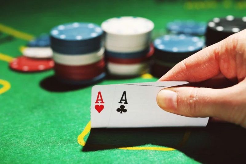 Chi Tiết Diễn Biến 4 Vòng Cược Kịch Tính Trong Một Ván Poker